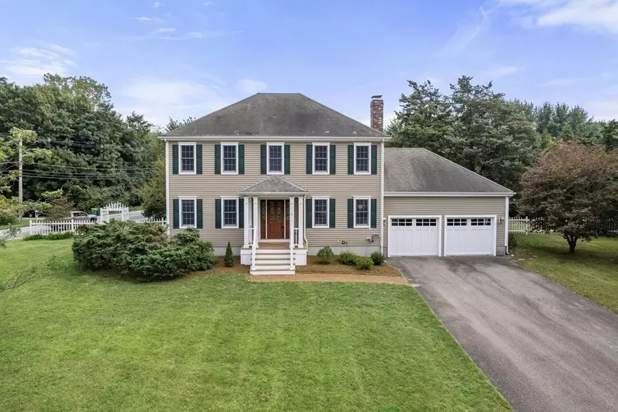 2 Jason Ln, Mansfield, MA 02048