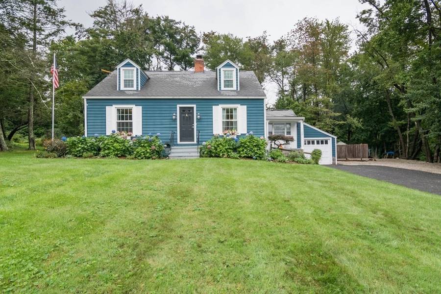 104 Porter Rd, East Longmeadow, MA 01028