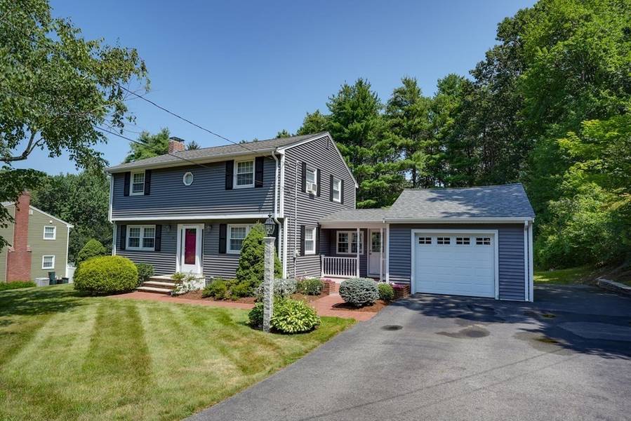 21 Sarah St, Burlington, MA 01803