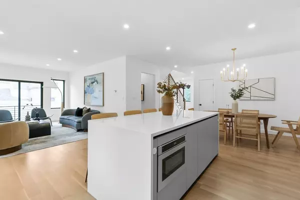 Newton, MA 02458,172 Pearl St #2