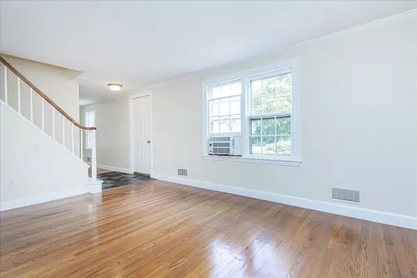 Marblehead, MA 01945,190 Green St
