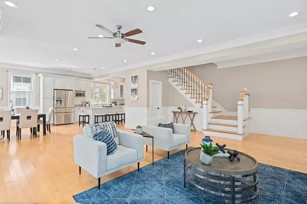 Newton, MA 02460,355 Walnut St #1