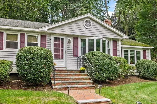 16 Arcadia Avenue, Reading, MA 01867