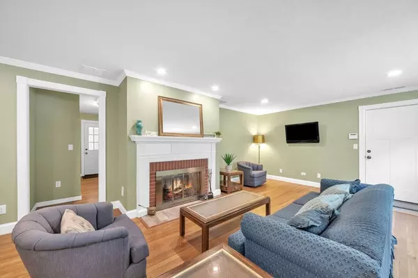 Holyoke, MA 01040,26 Dunn Ave