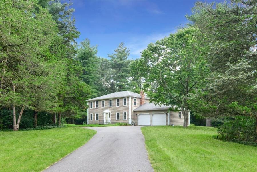 86 Rockland St, Holliston, MA 01746