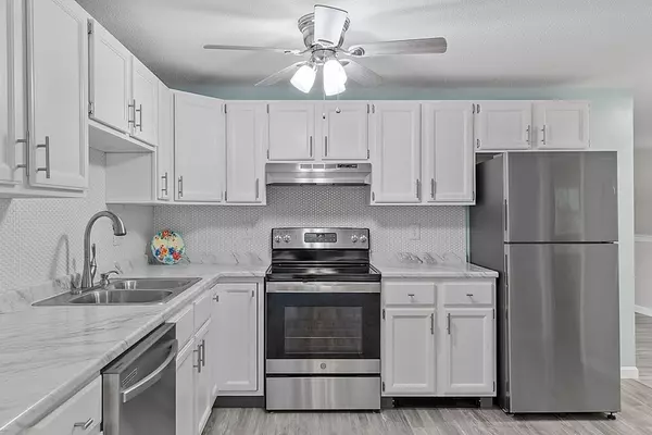 Millville, MA 01529,133 Providence St #B