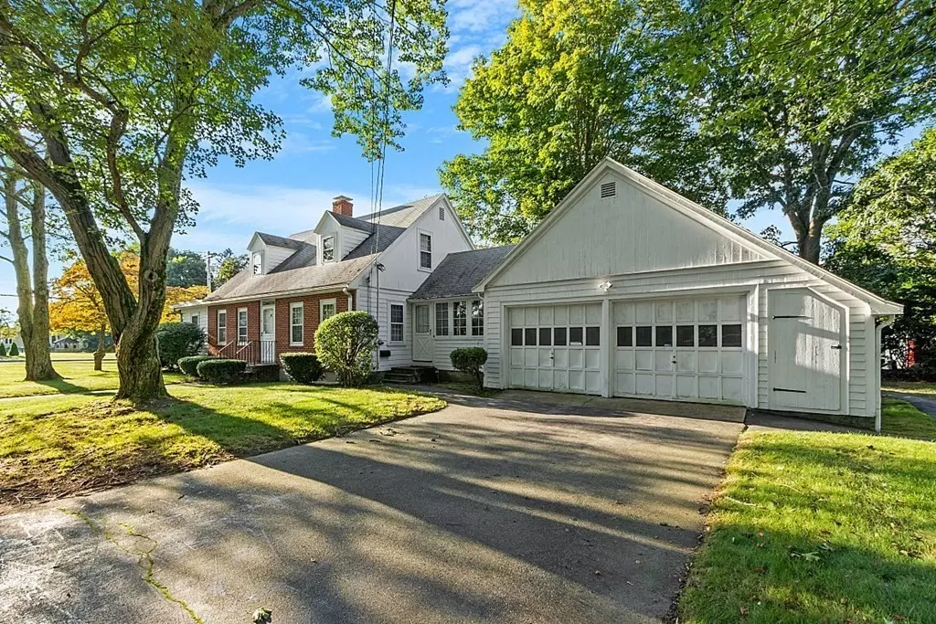 Brockton, MA 02301,6 Alandale Ave