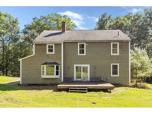 Oakham, MA 01068,91 Crawford Rd