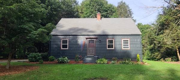 Oxford, MA 01540,15 Foster St