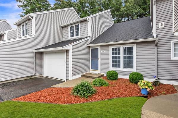 71 Chapin Greene Dr #71, Ludlow, MA 01056