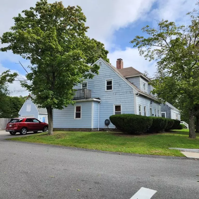 Rockland, MA 02370,106 Webster St