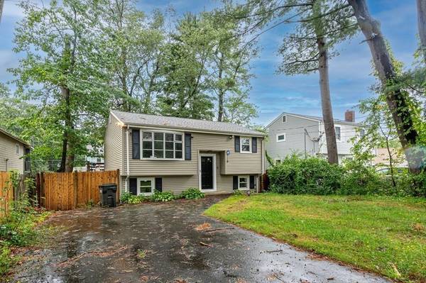 Holbrook, MA 02343,41 Juniper Rd