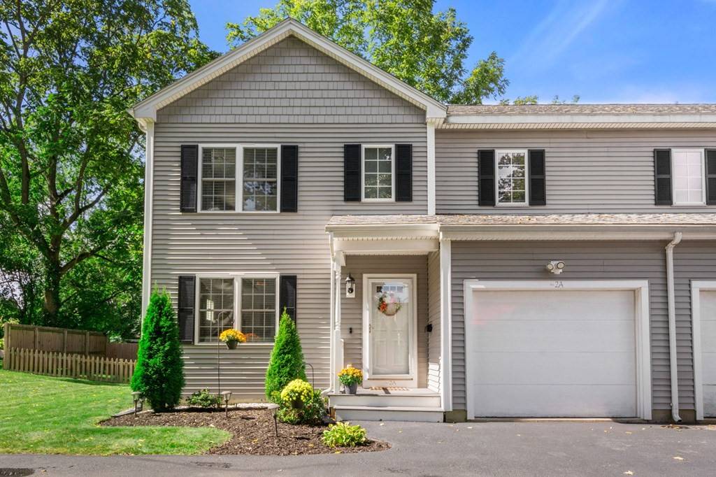 2 Woodland St #A, Millbury, MA 01527