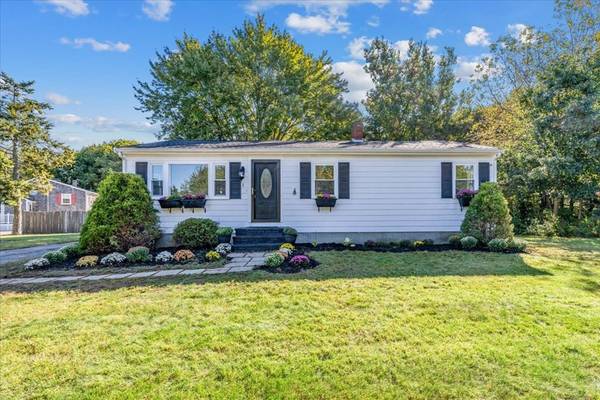 2 Peters Ln, Kingston, MA 02364