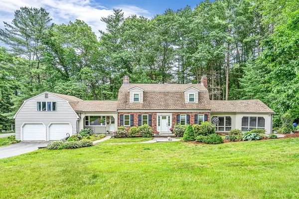 15 Old Village Road, Acton, MA 01720