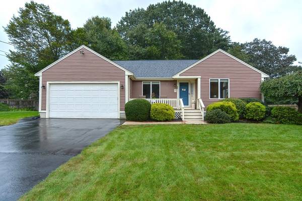 20 Eleanor Ln, Rockland, MA 02370