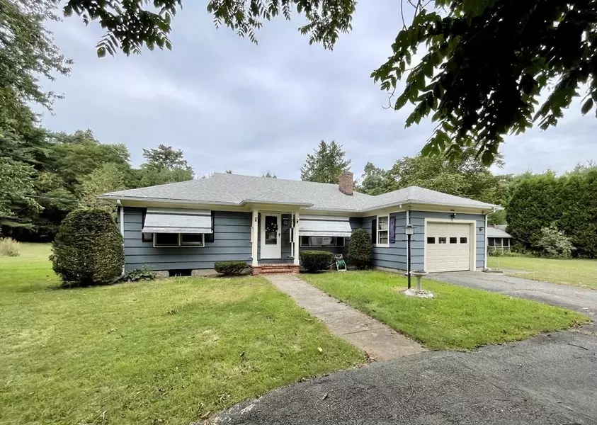 126 State St, Palmer, MA 01069