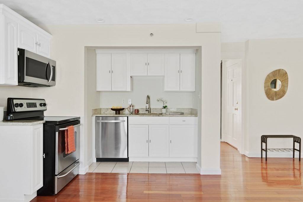 Somerville, MA 02144,33 Prichard Ave #3