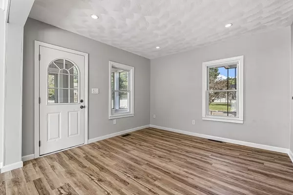 Dracut, MA 01826,30 Elm St.