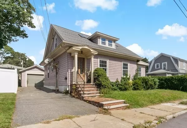 34 Harding St, Fall River, MA 02720