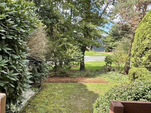 Milford, MA 01757,8 Country Club Ln #C