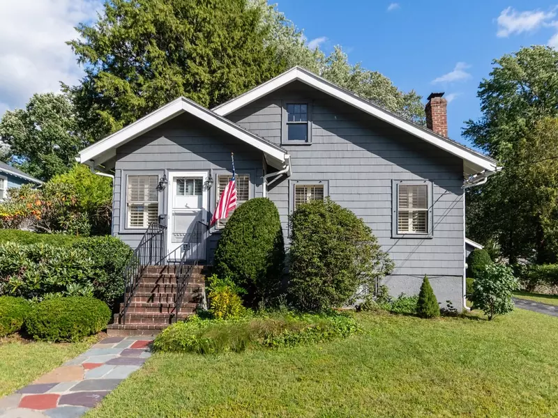 38 Henderson Street, Needham, MA 02492
