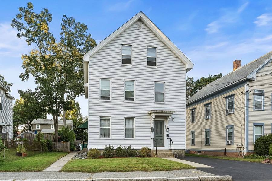 21 Leonard St, North Attleboro, MA 02760