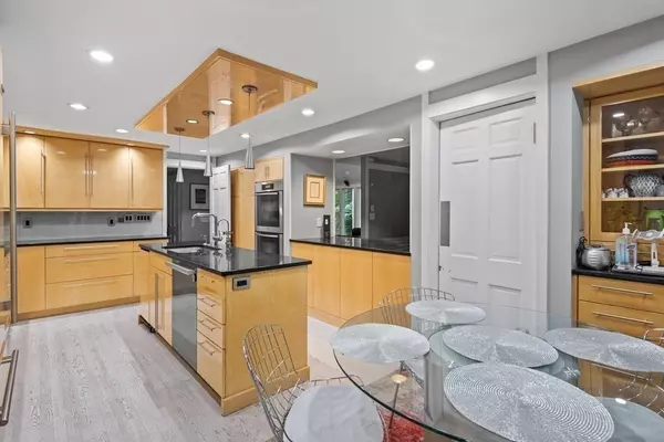 Needham, MA 02492,106 Windsor Road