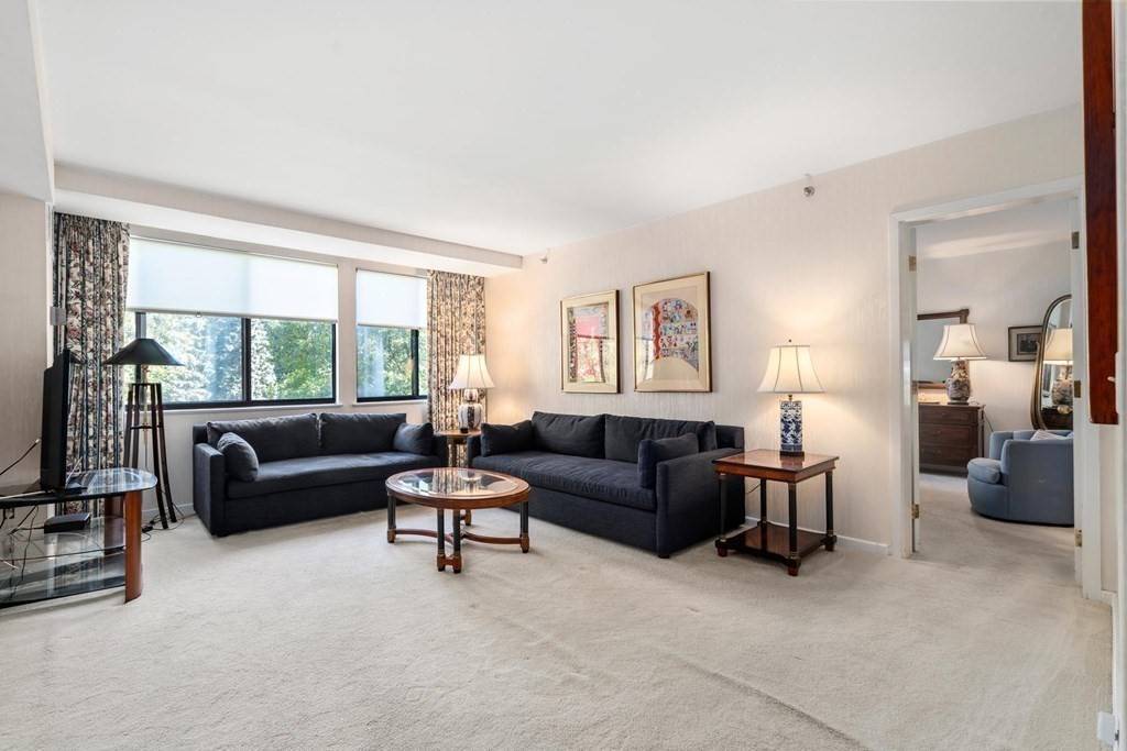 Newton, MA 02467,250 Hammond Pond Parkway #503S