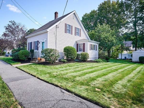 Wakefield, MA 01880,14 Hanson St