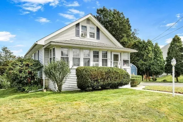 32 Mount Avenue, Worcester, MA 01606