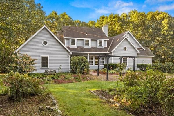 430 Middle Street, West Newbury, MA 01985