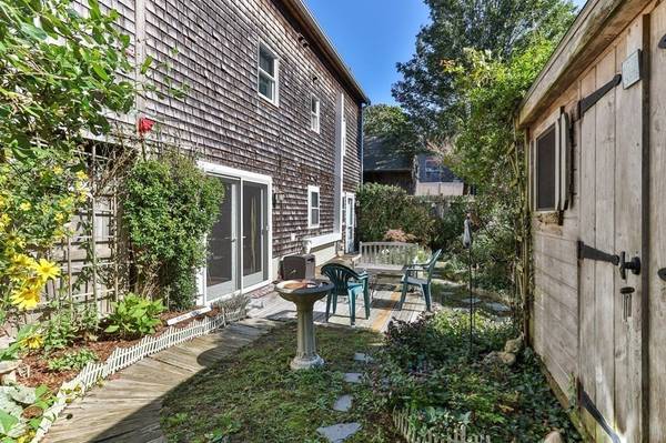 Provincetown, MA 02657,46 Nelson Ave #2