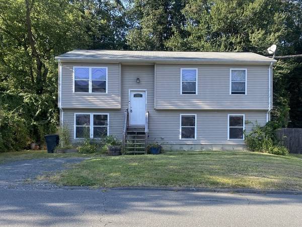 25 Laurel St, Greenfield, MA 01301