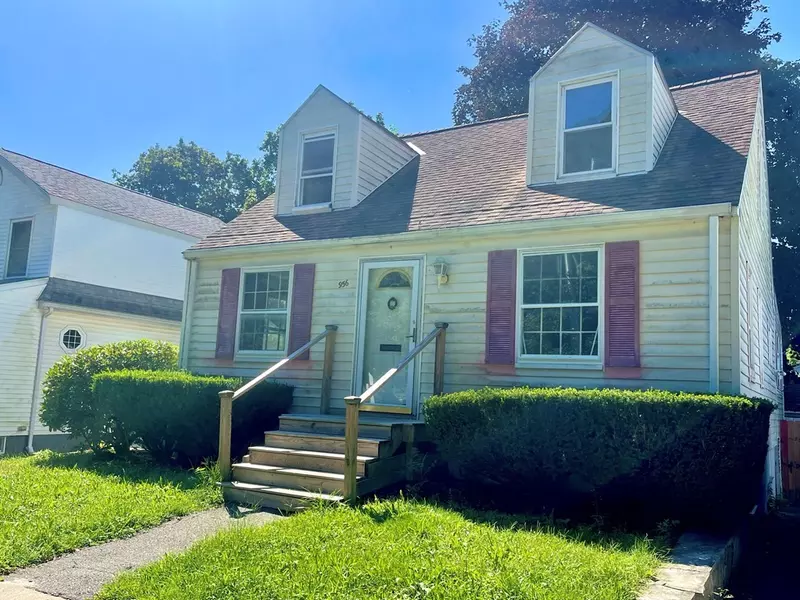 956 Highland Ave, Medford, MA 02155