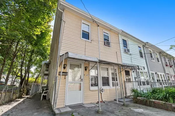 41 Berkeley St, Watertown, MA 02472