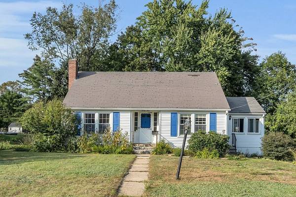 39 Charles St, Gardner, MA 01440