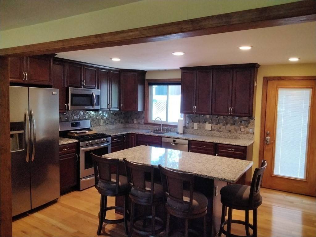 Cumberland, RI 02864,96 Hines Rd