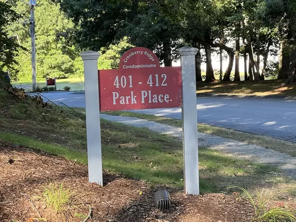 405 Park Place #405, Raynham, MA 02767