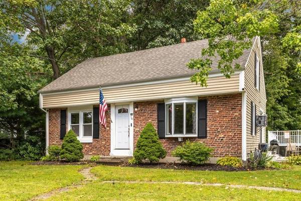 14 Carron Ln, Oxford, MA 01540