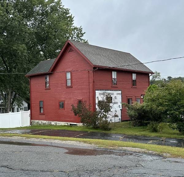 10 Paine St, Bellingham, MA 02019