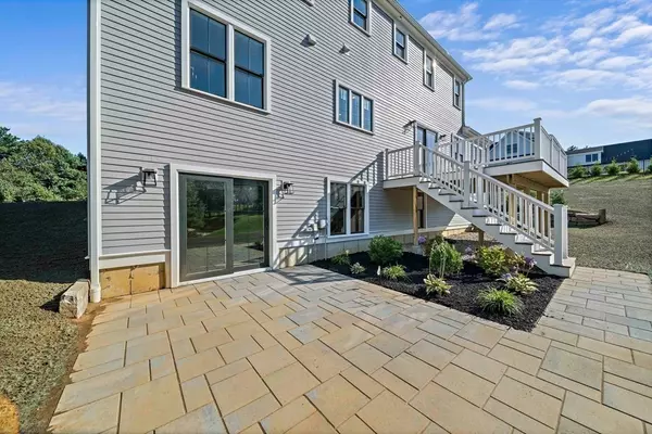 Kingston, MA 02364,336 Country Club Way