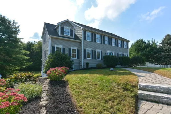 56 Stewart St, Franklin, MA 02038