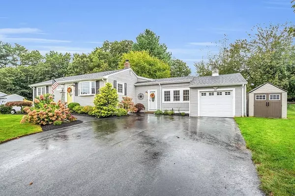 42 Grasshopper Lane, Tewksbury, MA 01876