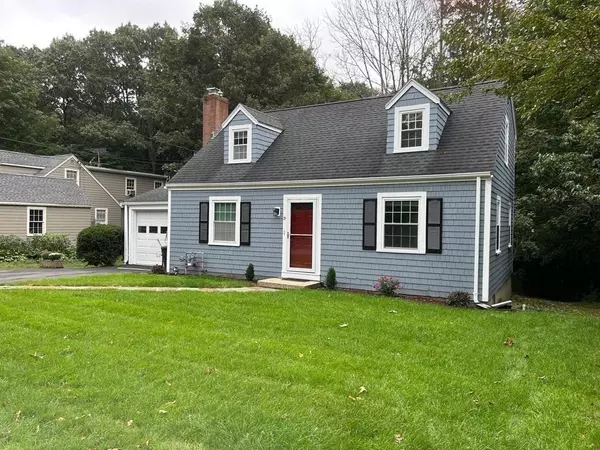 31 Ledgelawn Ave, Lexington, MA 02420