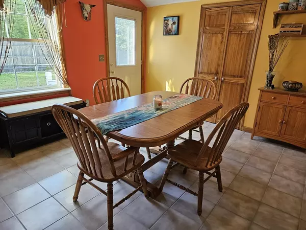 Johnston, RI 02919,22 Riverside Ave