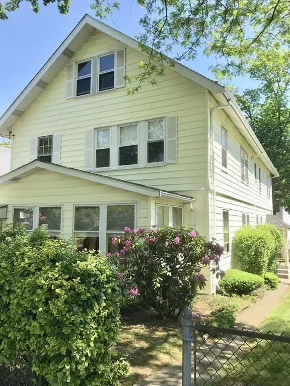 6-8 Colonial Ave, Newton, MA 02460