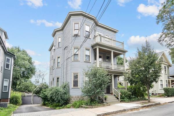 38 Oxford St #3, Somerville, MA 02143