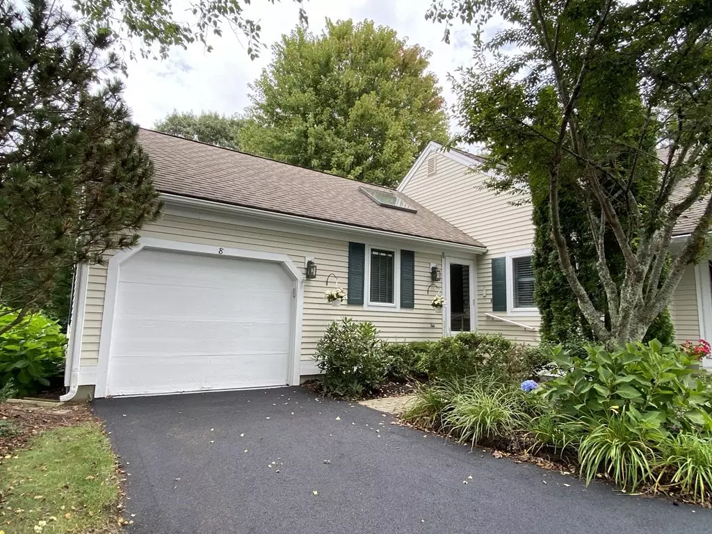 Mashpee, MA 02649,8 Executive Dr #8