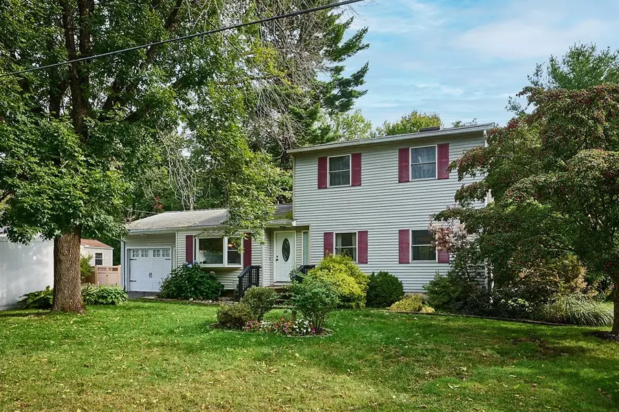 49 Redford Drive, Northampton, MA 01062